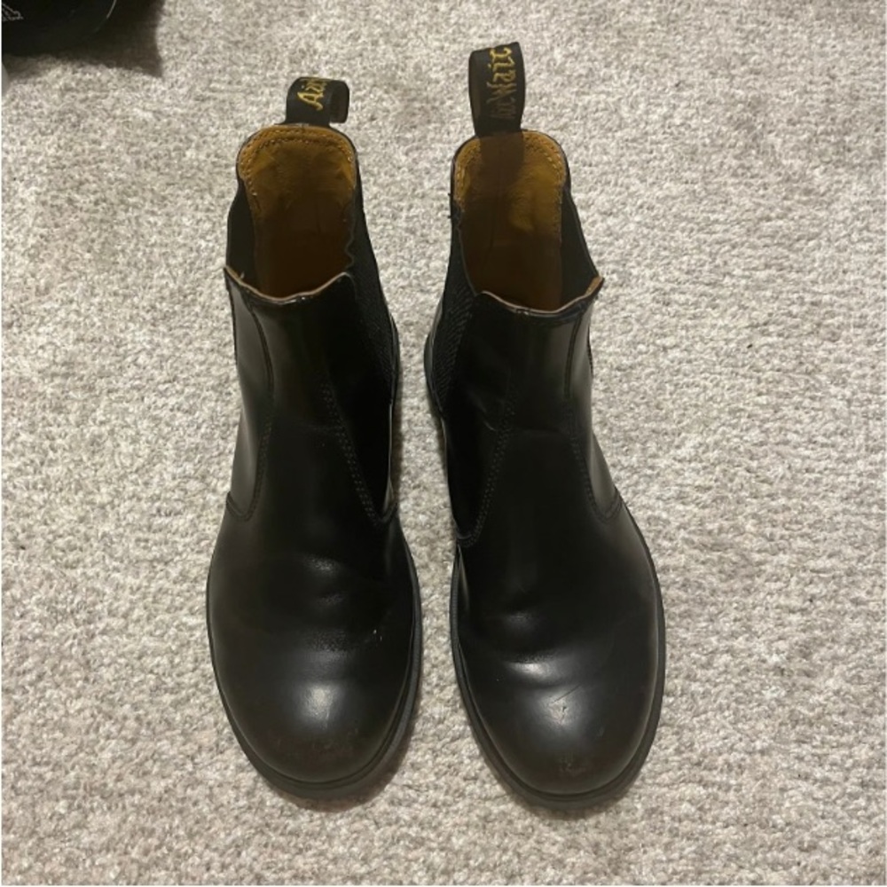 Doc Martens 2976 Chelsea Boots women 7